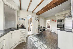Thornbridge Crescent